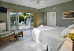 The Beach House at Secret Harbor - Image 3