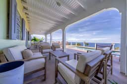 Island Paradise Getaway - Image 2