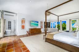 Bellevue Estate (6 Bedrooms) - Image 4