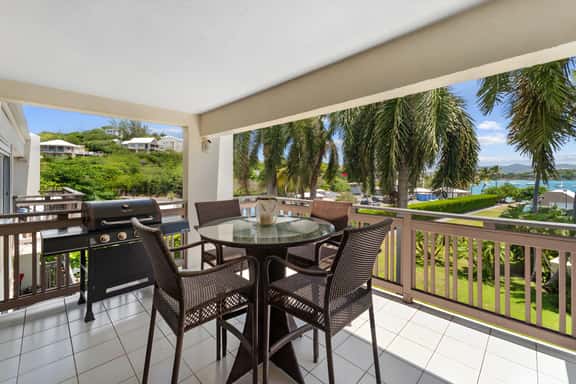 Bay La Vie (Anch 207) - Image 1