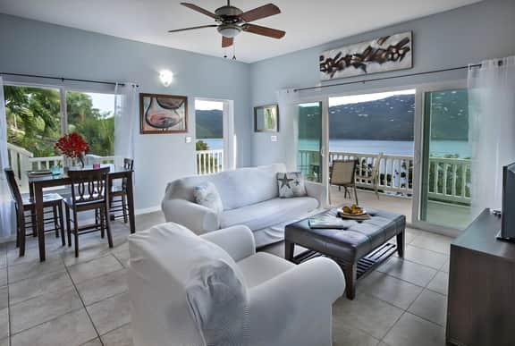Z - Serenity Breeze Apt. - Image 4