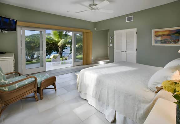 The Beach House at Secret Harbor - Image 3