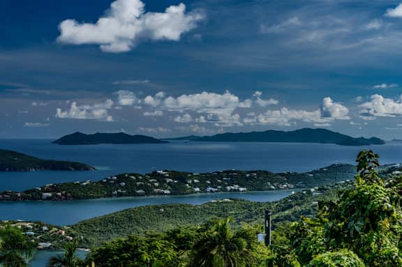 Island Paradise Getaway - Image 4